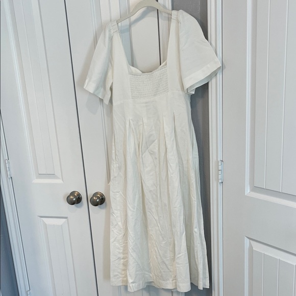 a new day White Sweetheart Cotton Midi Dress with Short Sleeves & Pockets - Picture 10 of 11